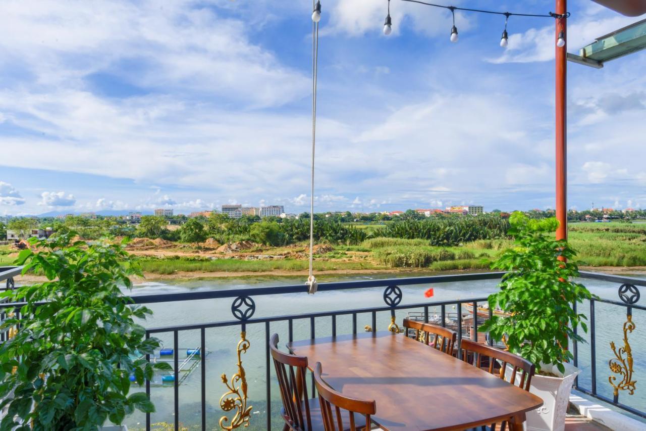 Gio Chieu Homestay - Riverside & Swimming Pool Хой Ан Екстериор снимка