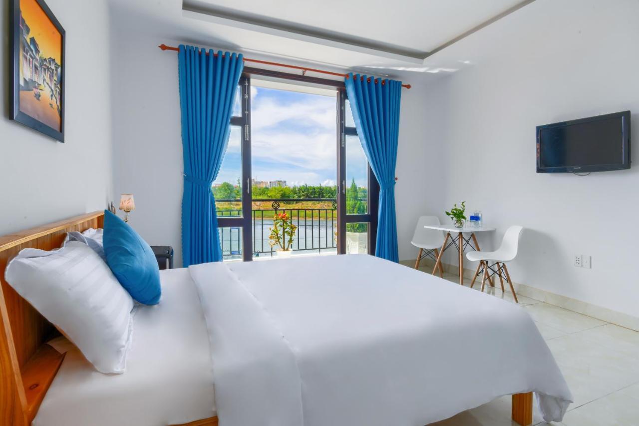 Gio Chieu Homestay - Riverside & Swimming Pool Хой Ан Екстериор снимка