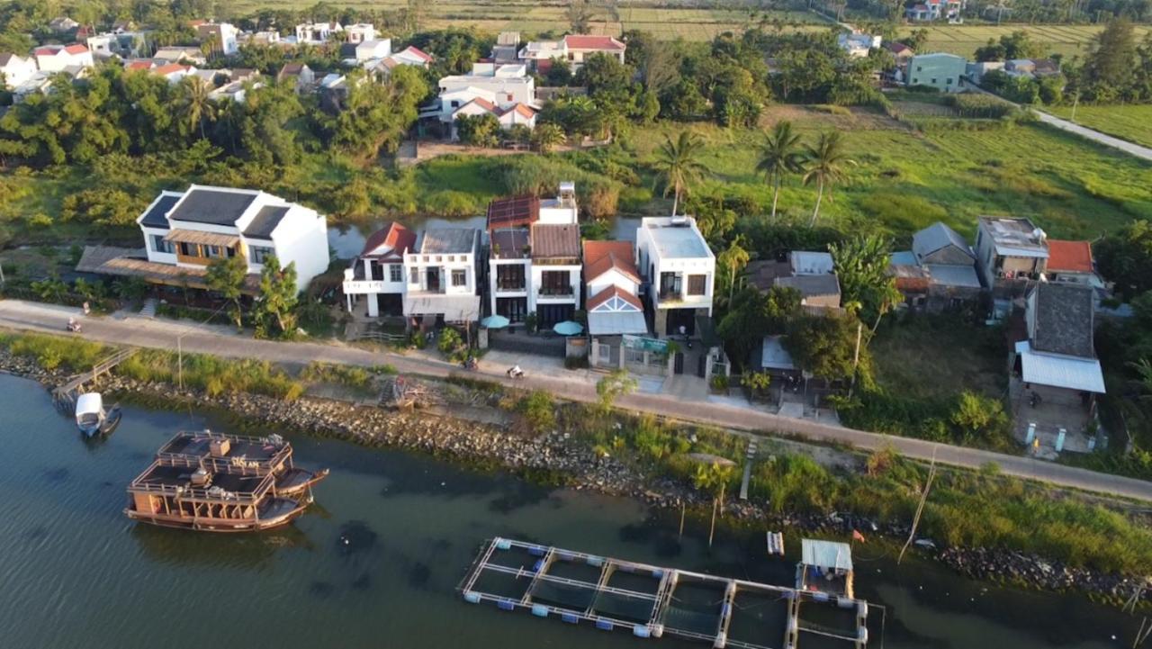Gio Chieu Homestay - Riverside & Swimming Pool Хой Ан Екстериор снимка